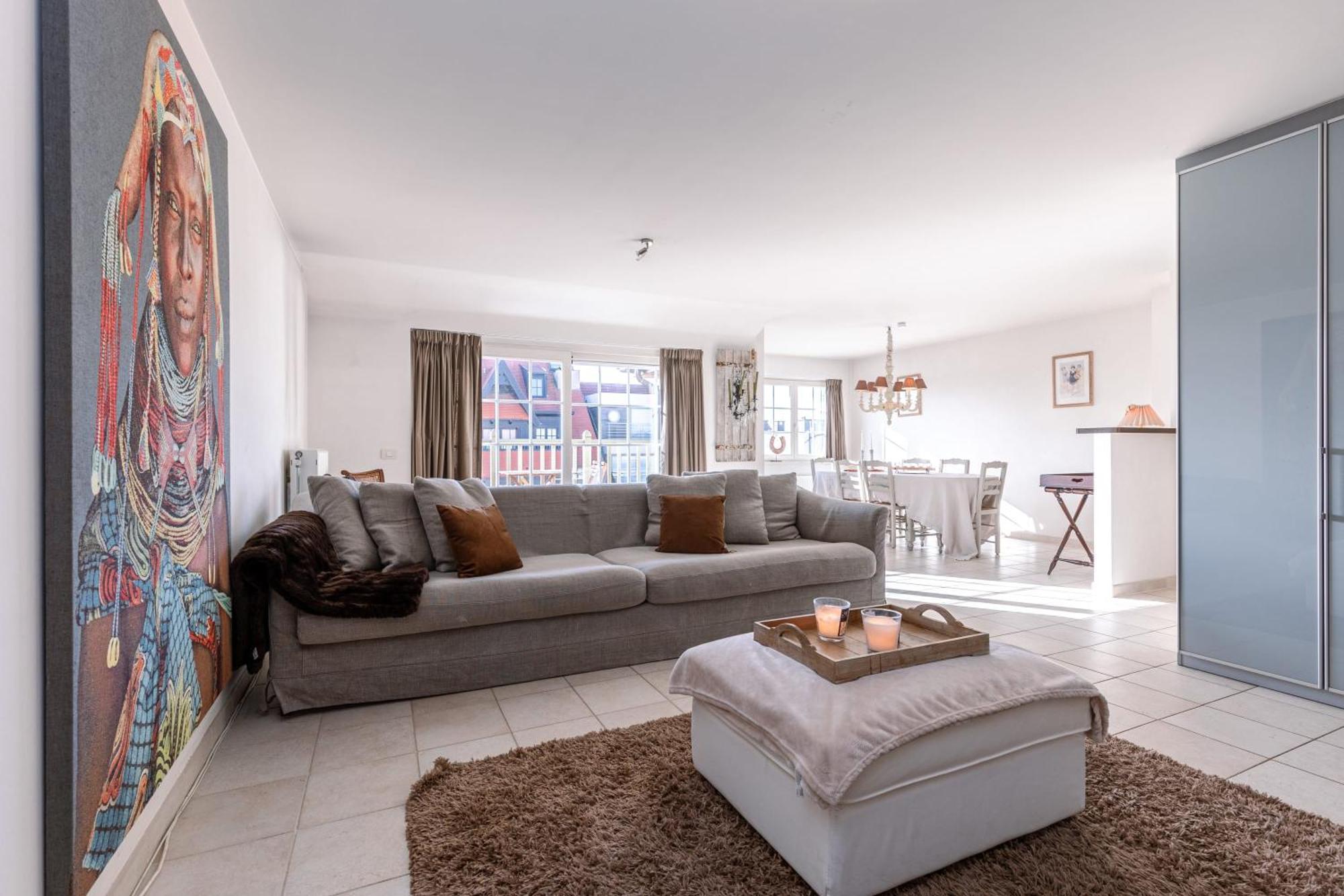 Charming Spacious Duplex Apt With Private Parking In Knokke Appartement Buitenkant foto