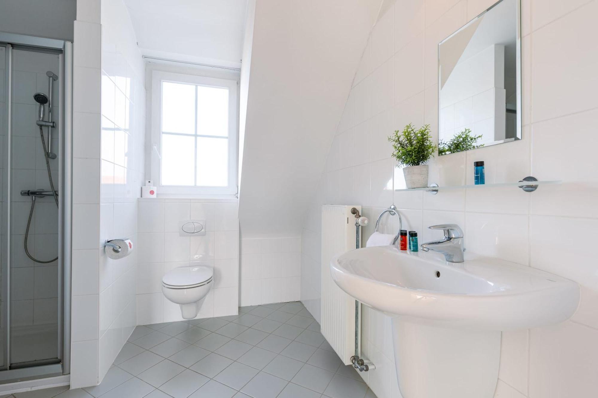 Charming Spacious Duplex Apt With Private Parking In Knokke Appartement Buitenkant foto