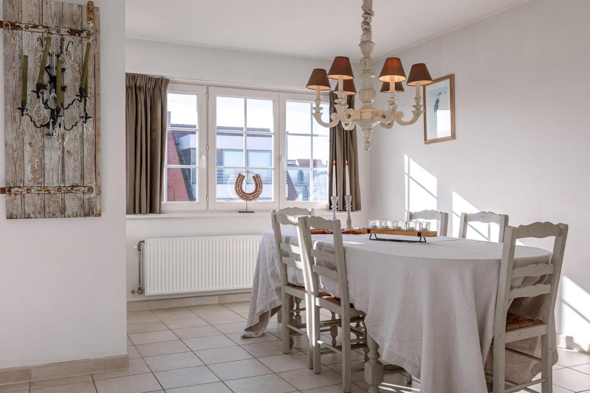 Charming Spacious Duplex Apt With Private Parking In Knokke Appartement Buitenkant foto